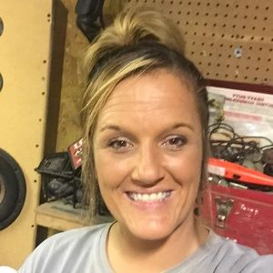 Meet your Posher, Kendra